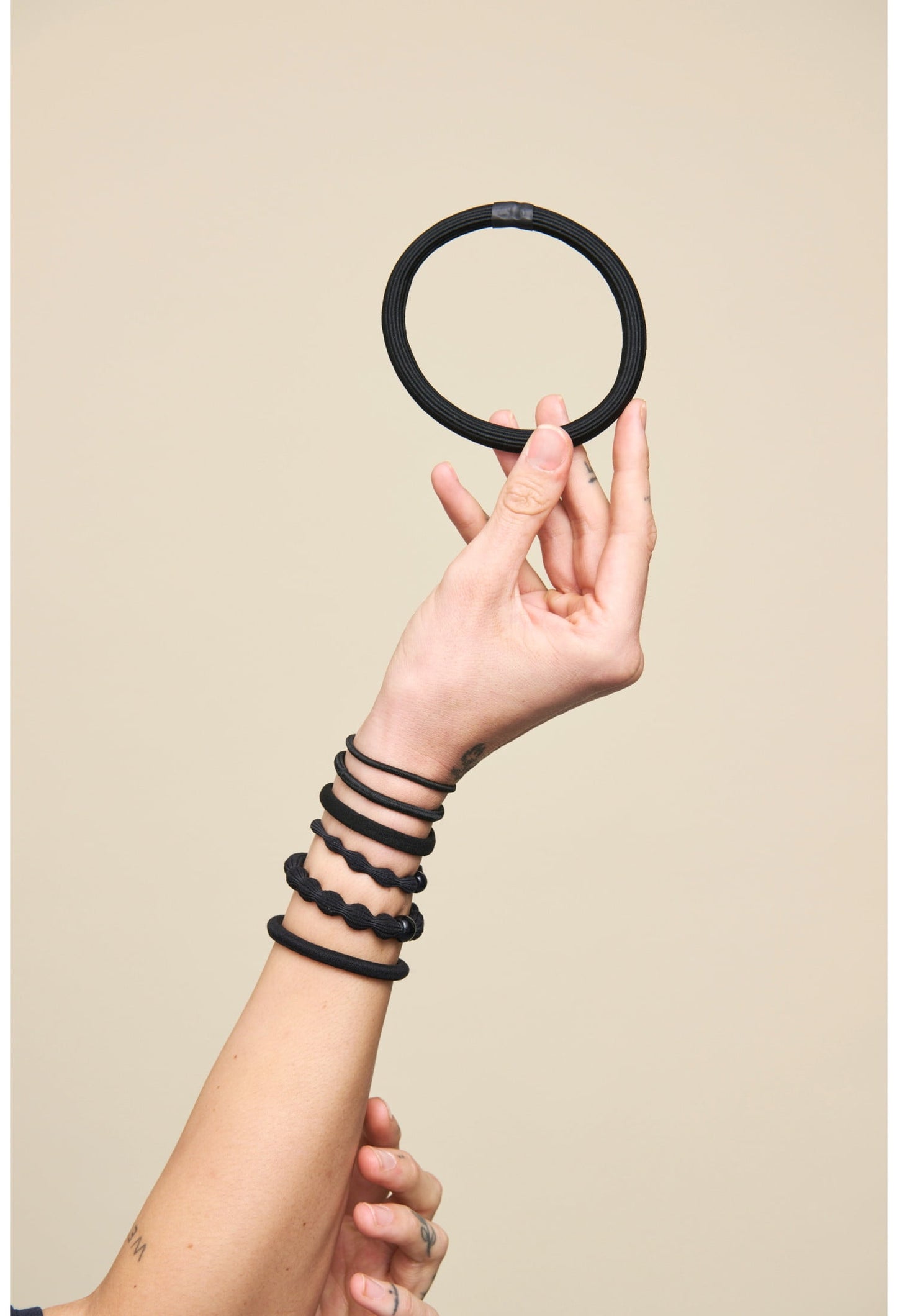 Hair Ties, Black, 30 Count - Image 3