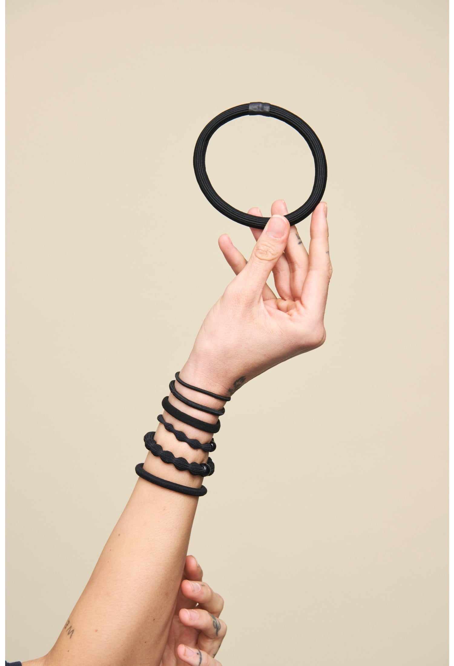 Hair Ties, Black, 30 Count - Image 3